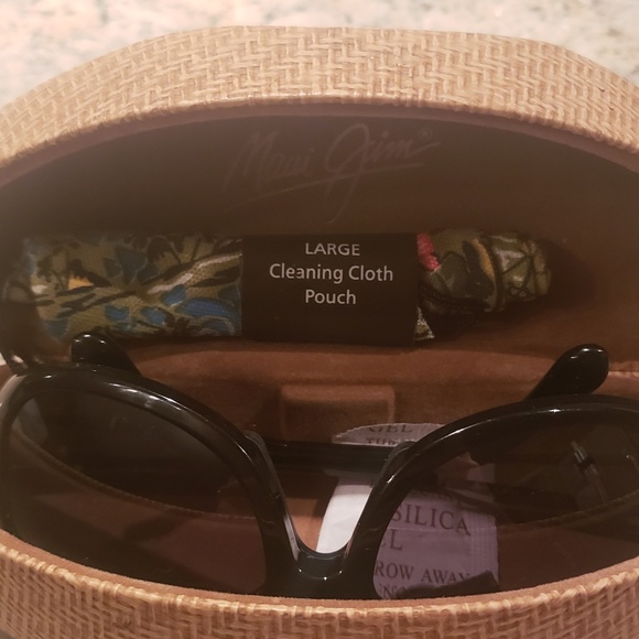 Never worn - Maui Jim's Alana 56mm sunglasses - Picture 7 of 8